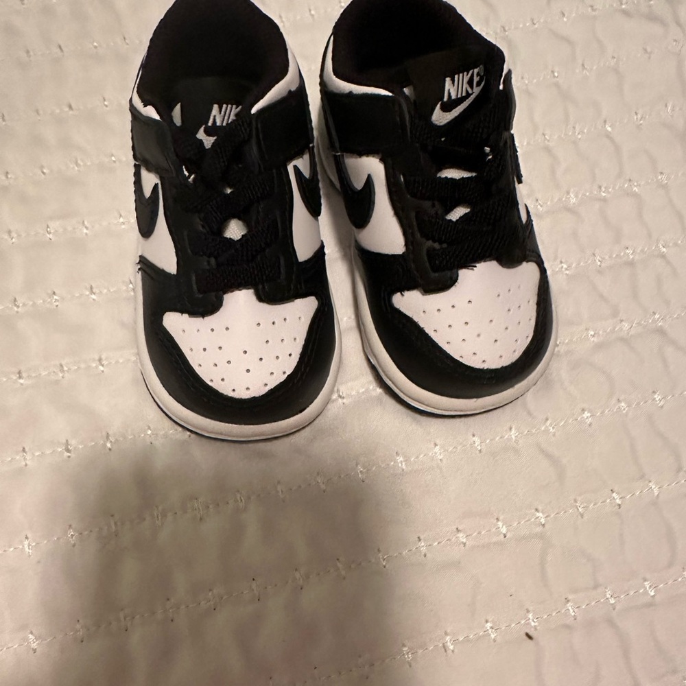 Nike panda Baby size 3